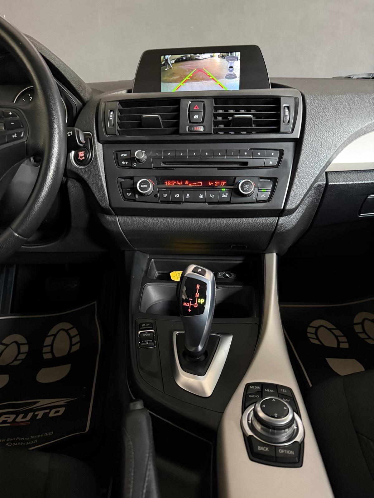 Bmw 118 118d 5p. Unique