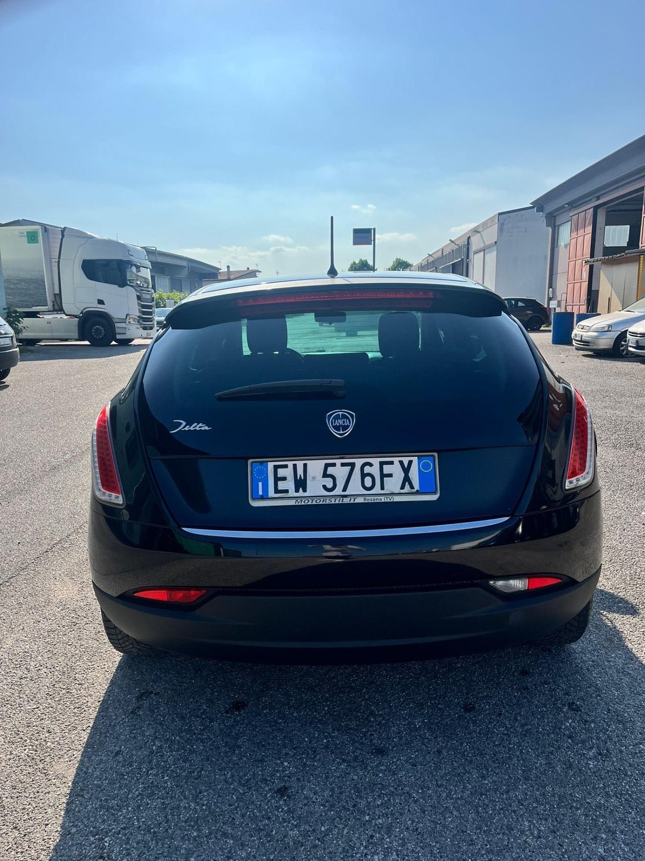 Lancia Delta 1.4 T-Jet 120 CV Silver Ecochic GPL