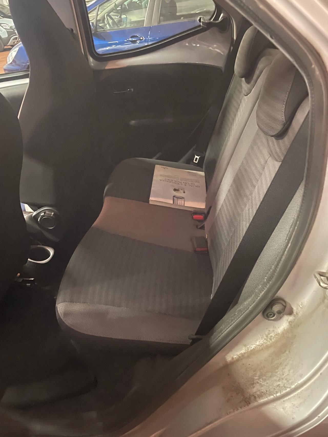 Toyota Aygo 1.0 VVT-i 72 CV 5 porte x-play
