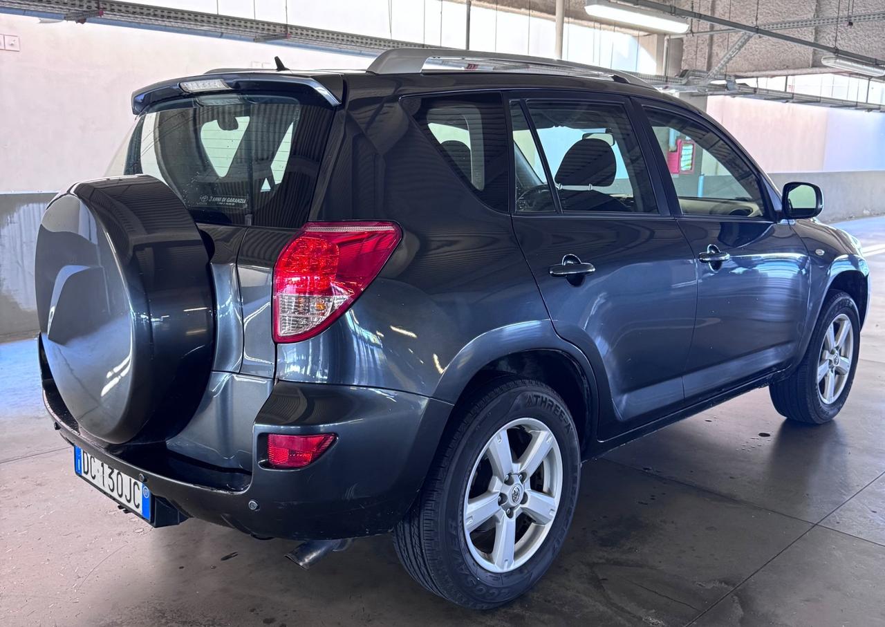 Toyota RAV 4 RAV4 2.2 D-4D 136 CV Luxury
