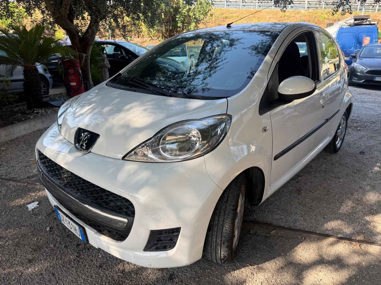 Peugeot 107 1.0 68CV 5p. Sweet Years 2Tronic
