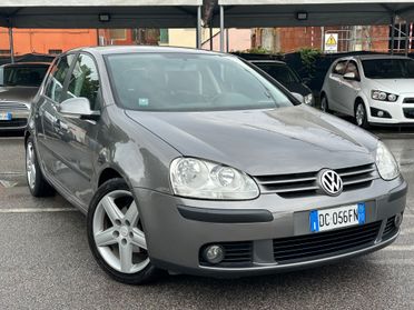 Volkswagen Golf 1.6 16V FSI 5p. Sportline