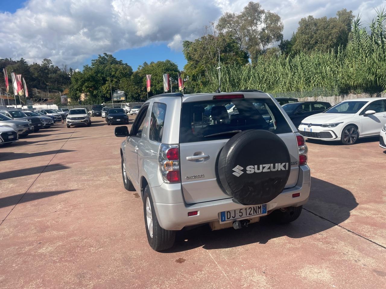 Suzuki Grand Vitara 1.9 DDiS 3 porte