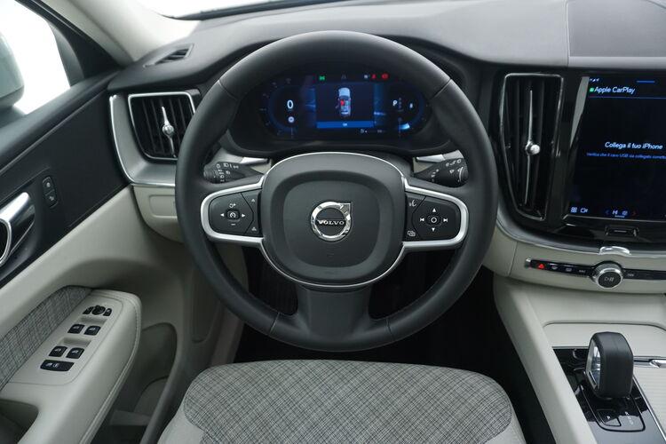 Volvo XC60 B4 Essential BR336020 2.0 Mild Hybrid 197CV