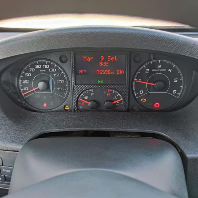 FIAT DUCATO 33 CH2 2.3M-J FURGONE PAS.CORTO 3 PTI-2019
