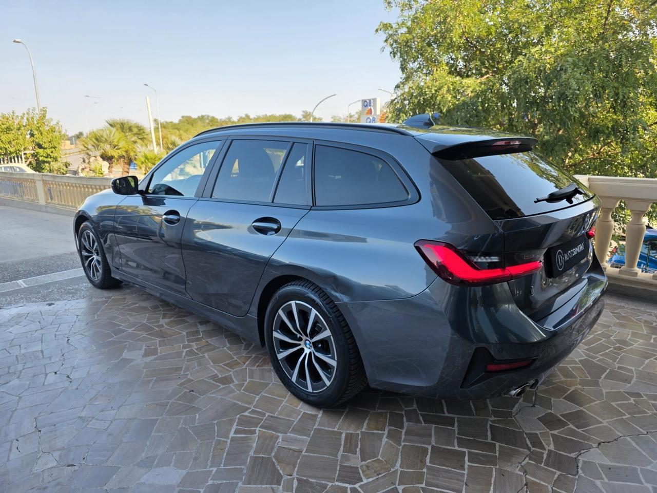 Bmw 318 318d 48V Touring Luxury#LED#PELLE#NAVI#VIRTUAL#CARPLAY