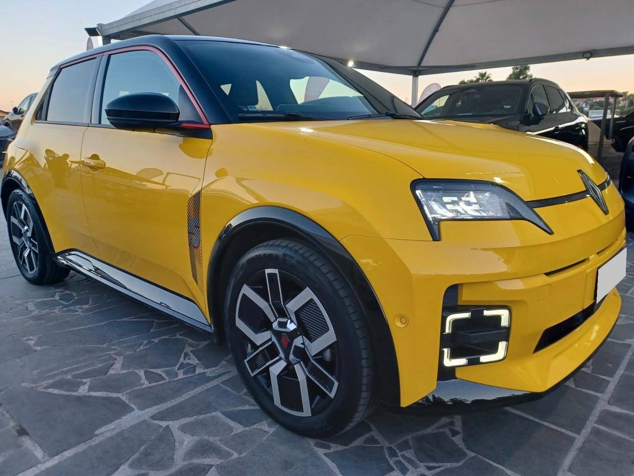 Renault 5 E-Tech Electric 150 CV Comfort Range AC 11 Iconic Cinq