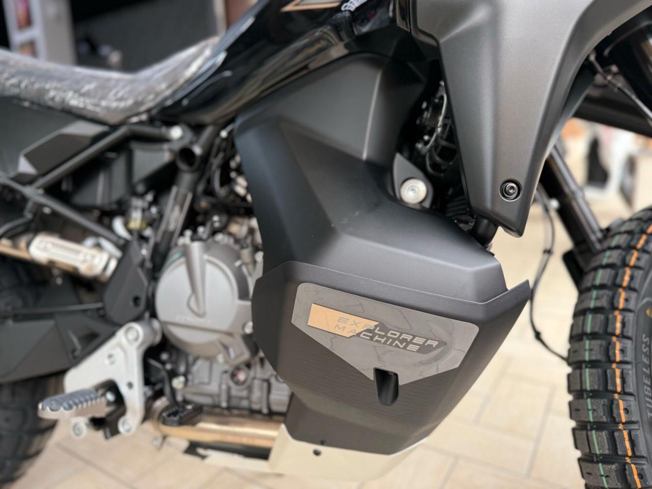 CFMOTO MT-X 800 BASSA-830