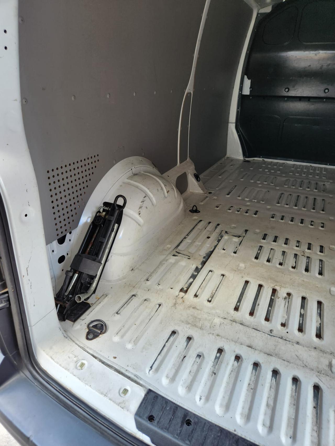 VOLKSWAGEN TRASPORT T6 2.0 102 CV ANNO 2019