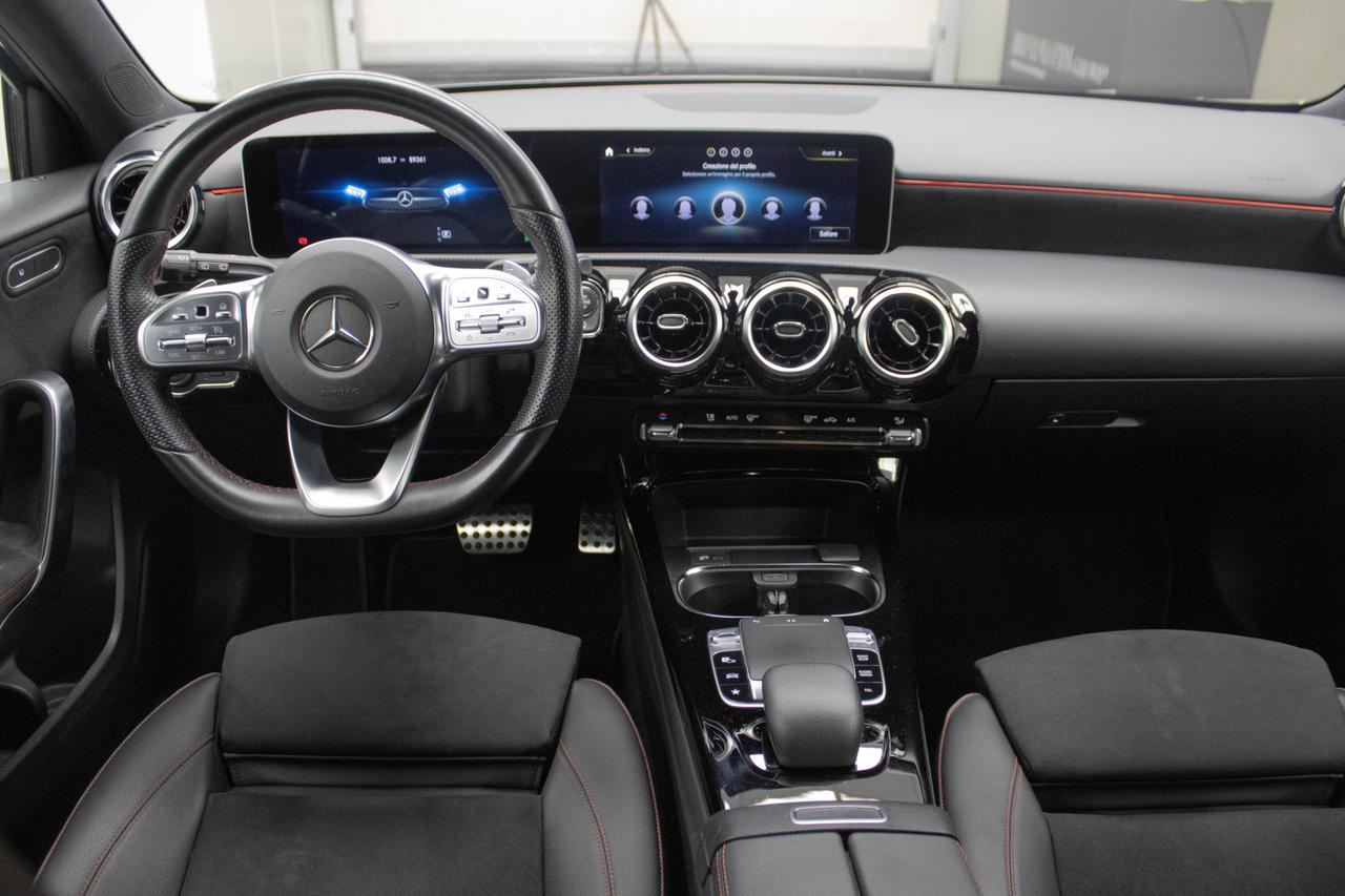 MERCEDES-BENZ A 220 AUTOMATIC PREMIUM