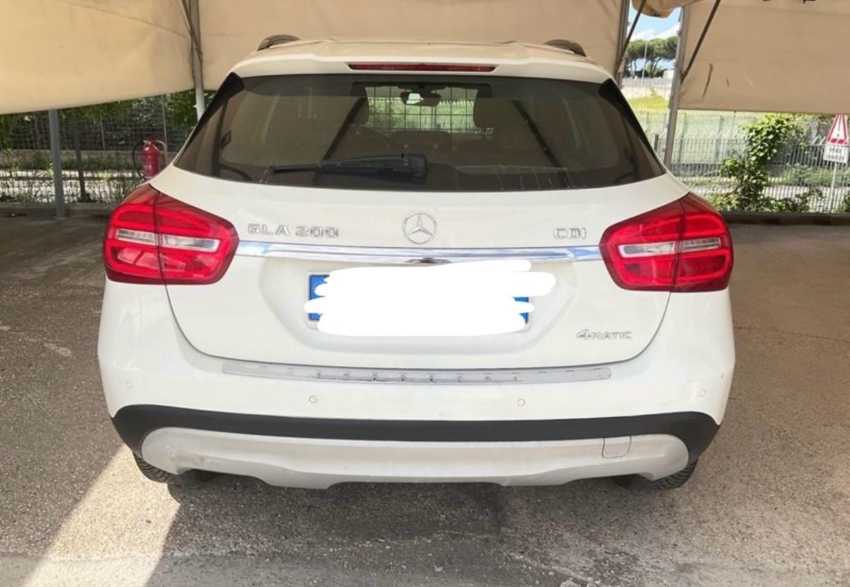 Mercedes-benz GLA 200 CDI Automatic 4Matic Sport 136cv