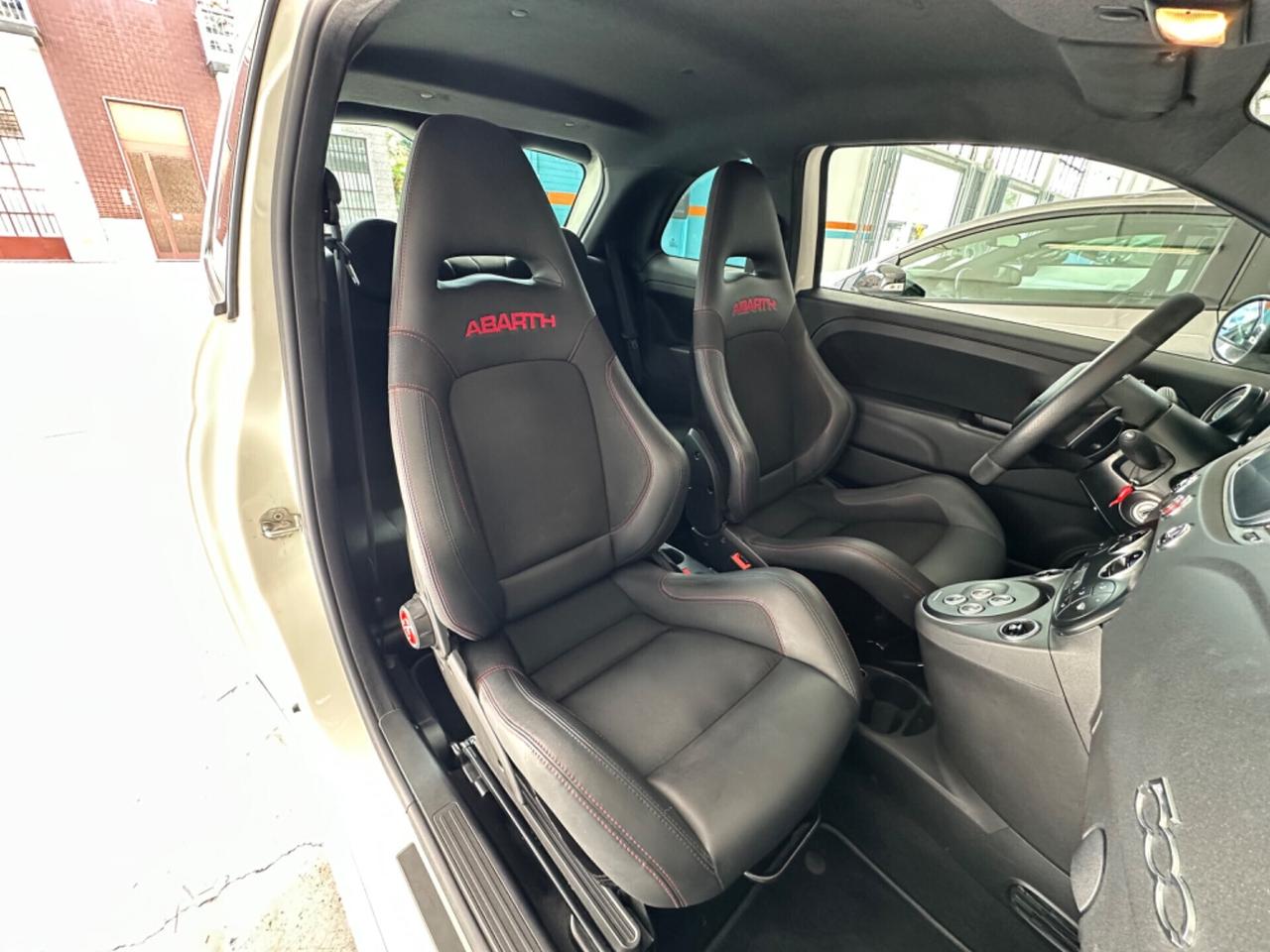 Abarth 595 1.4 Turbo T-Jet 180 CV Esseesse- Sabelt - Akrapovič