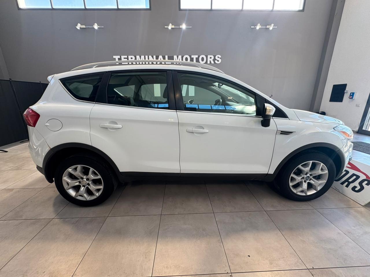 Ford Kuga Kuga+ 2.0 TDCi 140 CV 2WD DPF