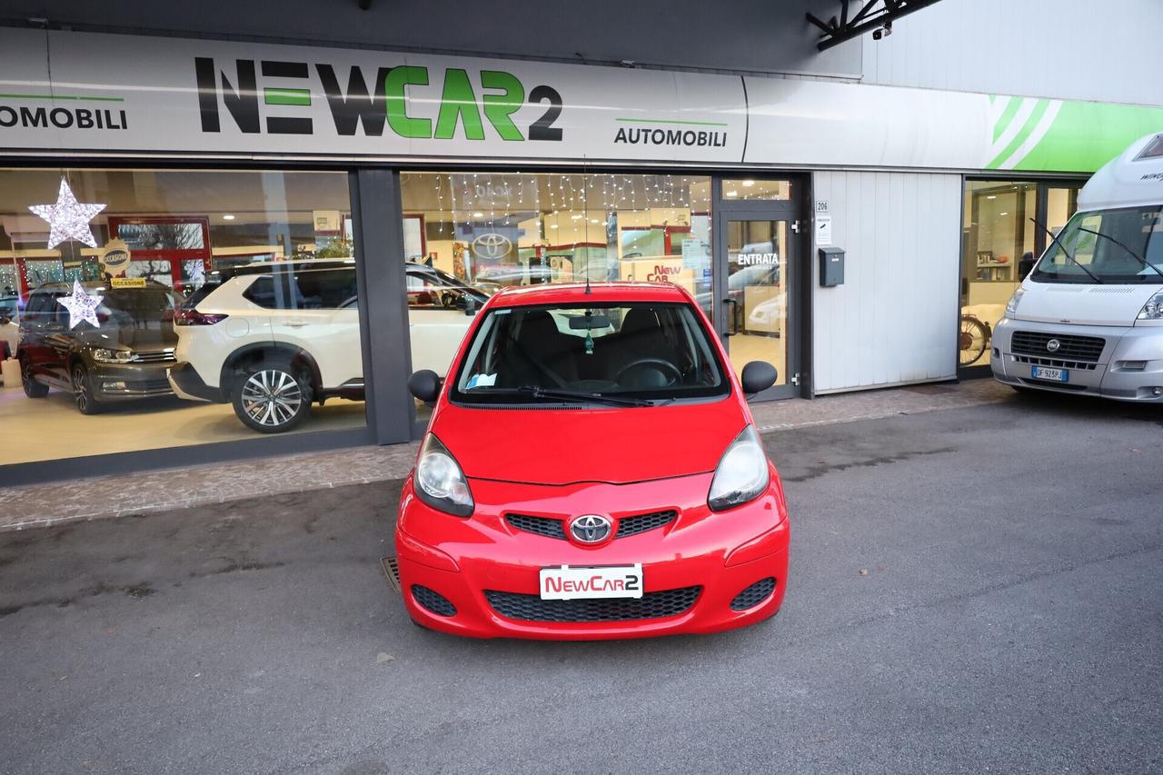 TOYOTA AYGO 1.0 12V VVT-i SOL neopatentati
