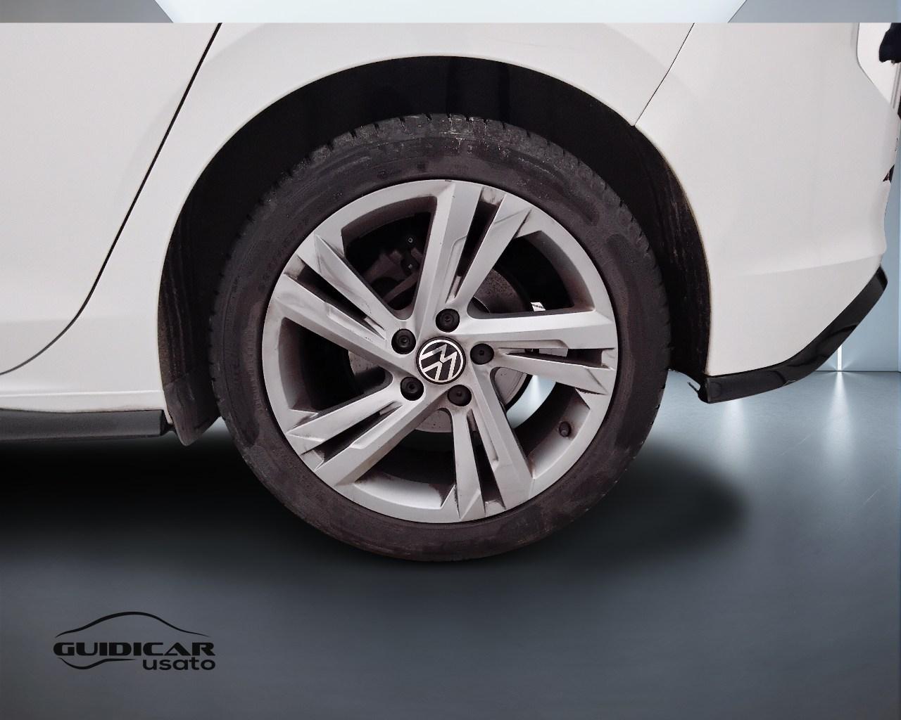 VOLKSWAGEN Golf VIII 2020 - Golf 1.5 tsi evo R-Line 130cv