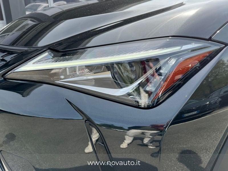 Lexus UX Hybrid Executive 2WD MY22