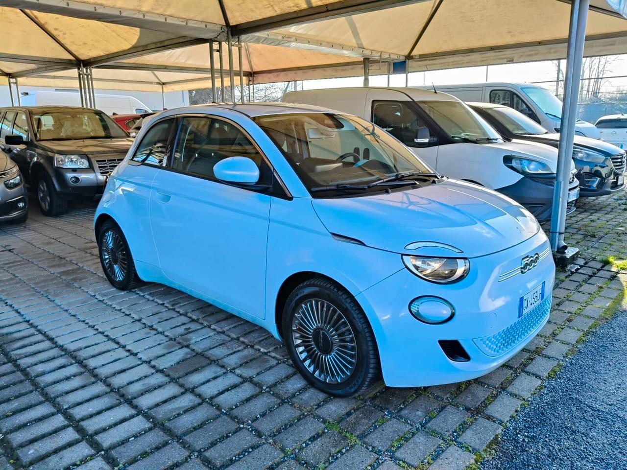 Fiat 500 500e Berlina 42 kWh Icon