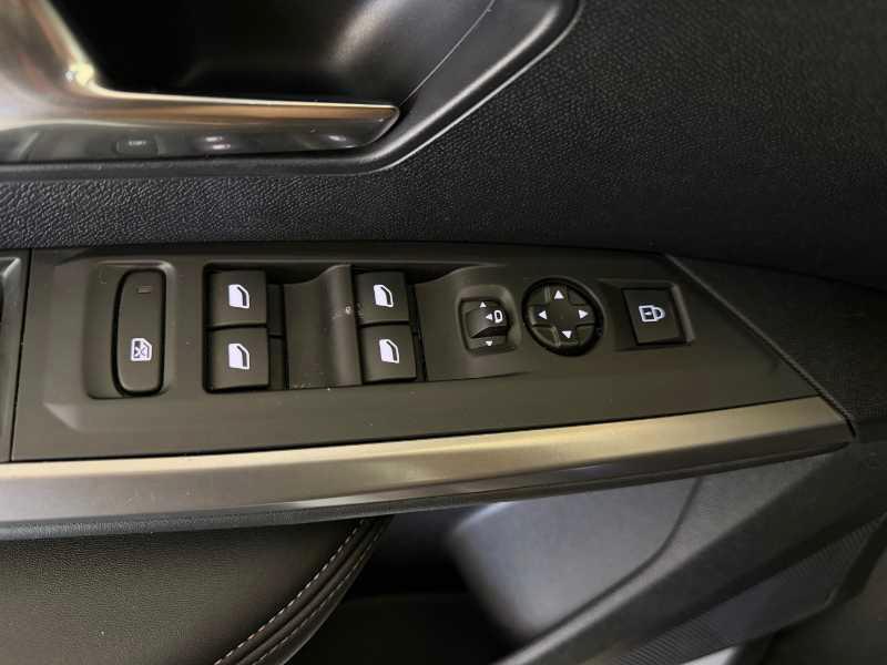 PEUGEOT Nuovo 3008 ALLURE - Hybrid 136 E-DCS6