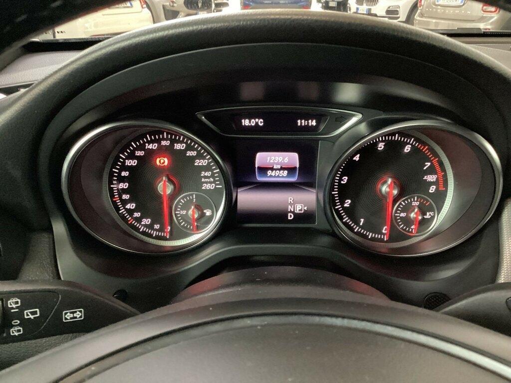 Mercedes GLA 180 180 Sport 7G-DCT