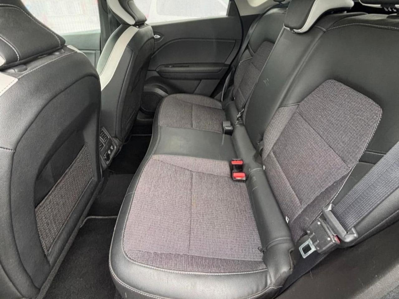 Renault Captur Plug-in Hybrid E-Tech 160 CV Intens