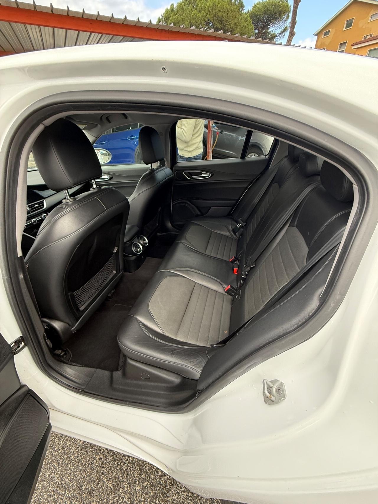 Giulia 2.2 180 CV/sport /rate/permute/E6