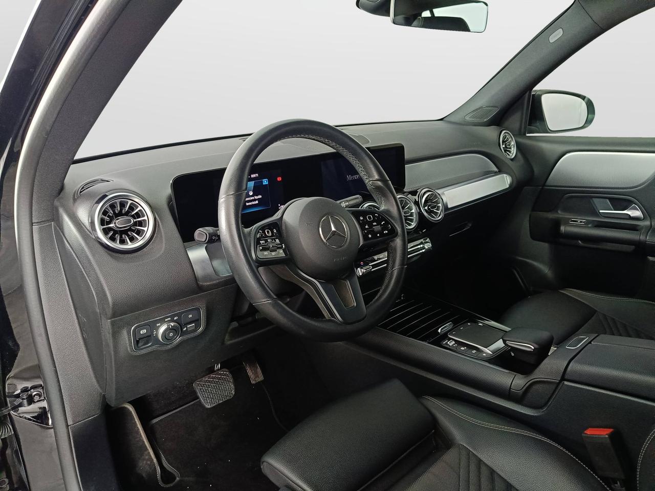 Mercedes-Benz GLB - X247 2019 - GLB 180 d Sport auto