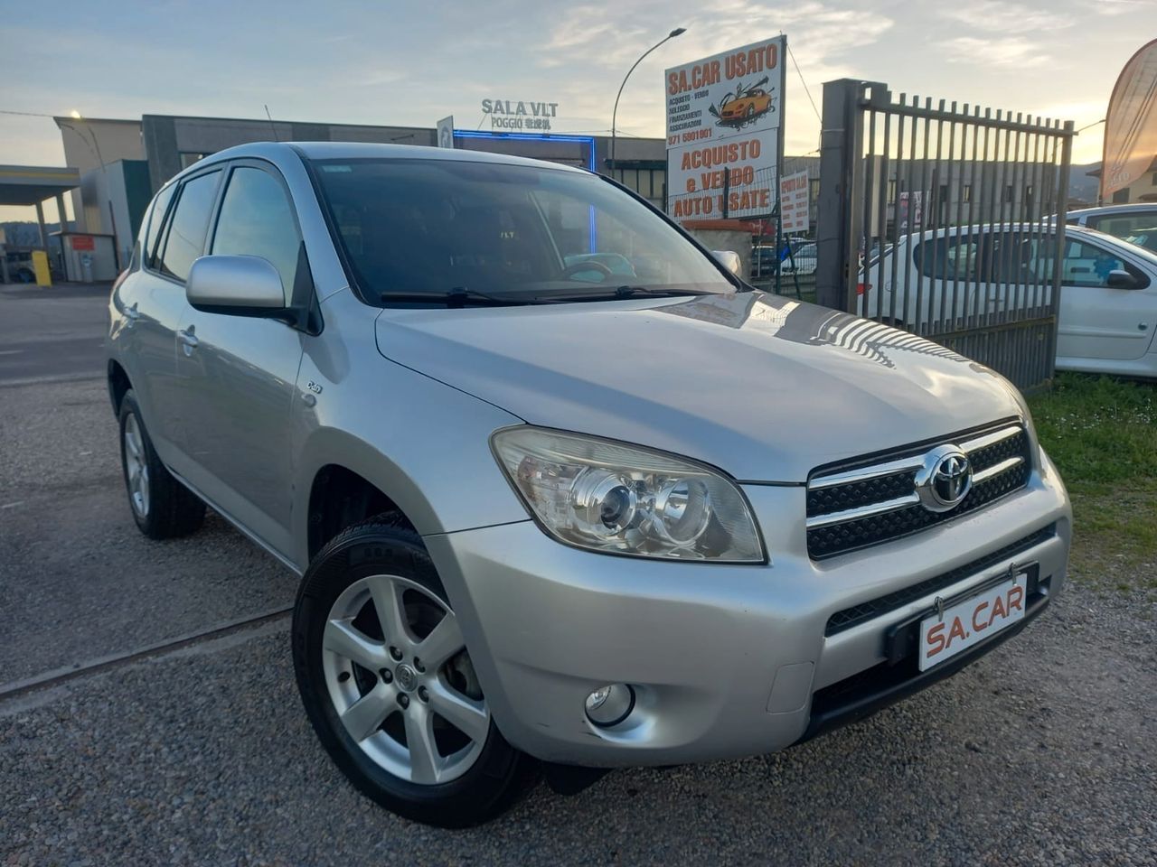 TOYOTA RAV 4 PERFETTA 2.2 Diesel 180.000Km 2009