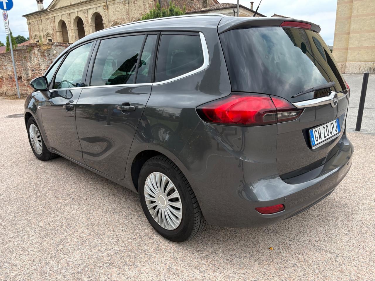 Opel Zafira 2.0 CDTi 130CV 7 posti pronta uso
