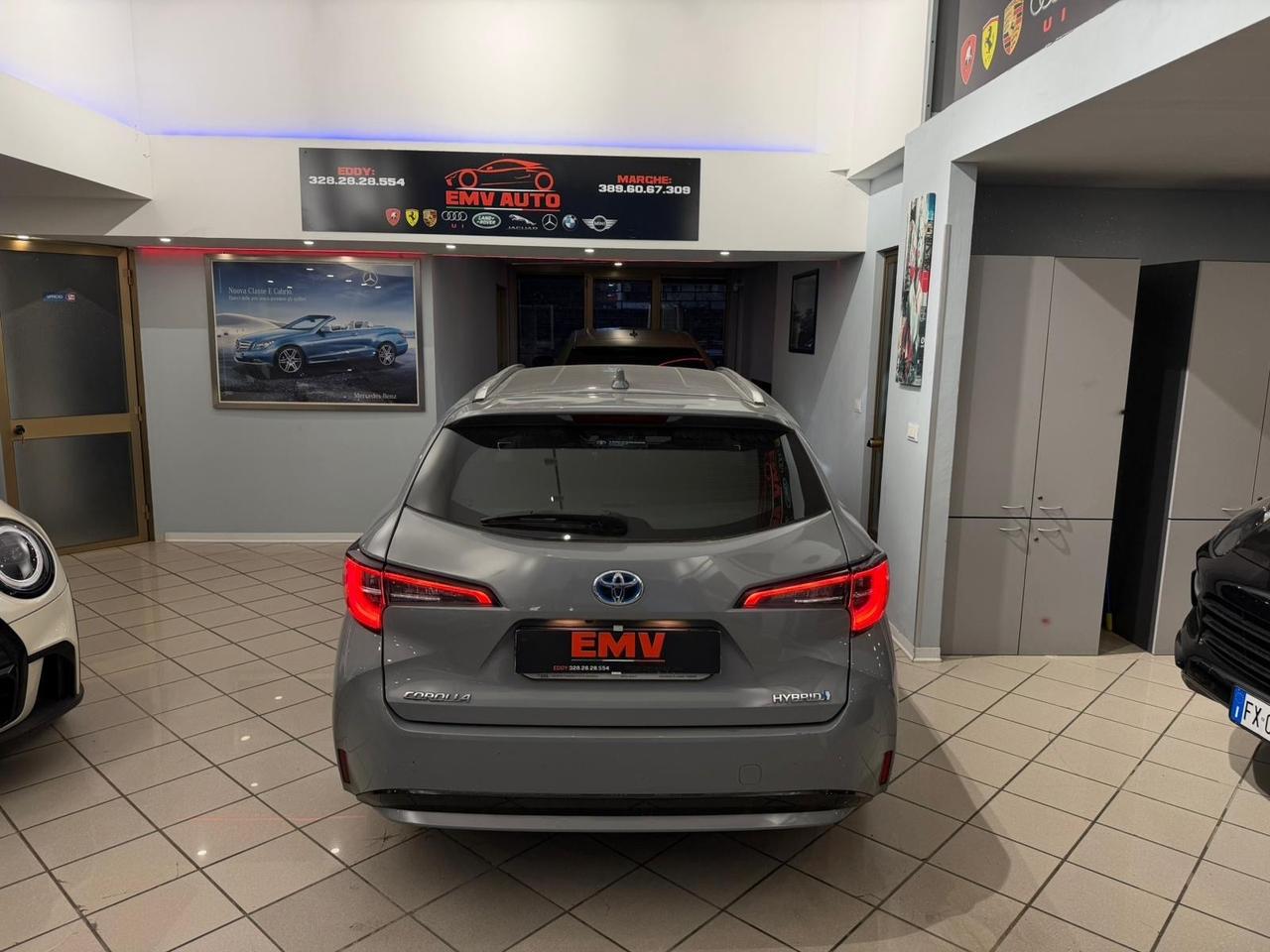 Toyota Corolla Touring Sports 1.8 Hybrid Business Tech