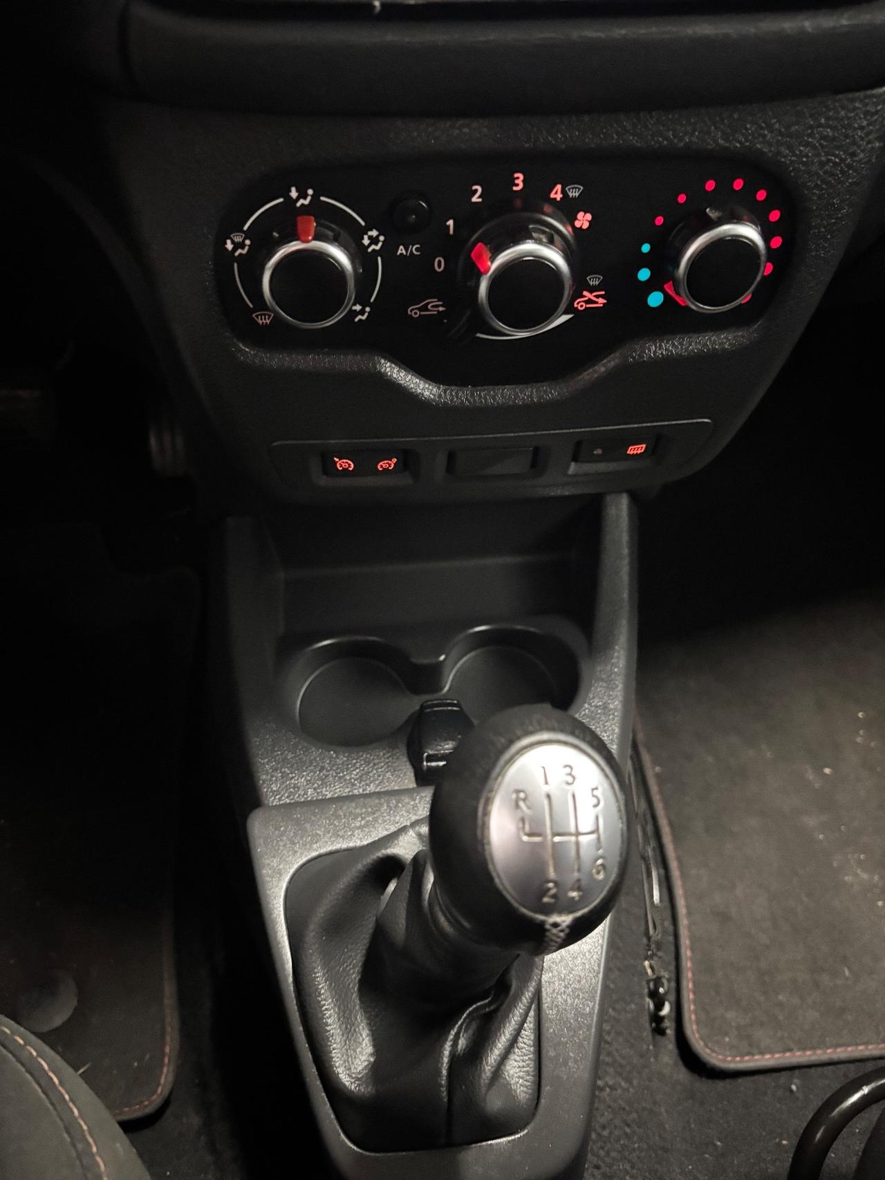 Dacia Lodgy Stepway 1.5 dci | 7 POSTI |