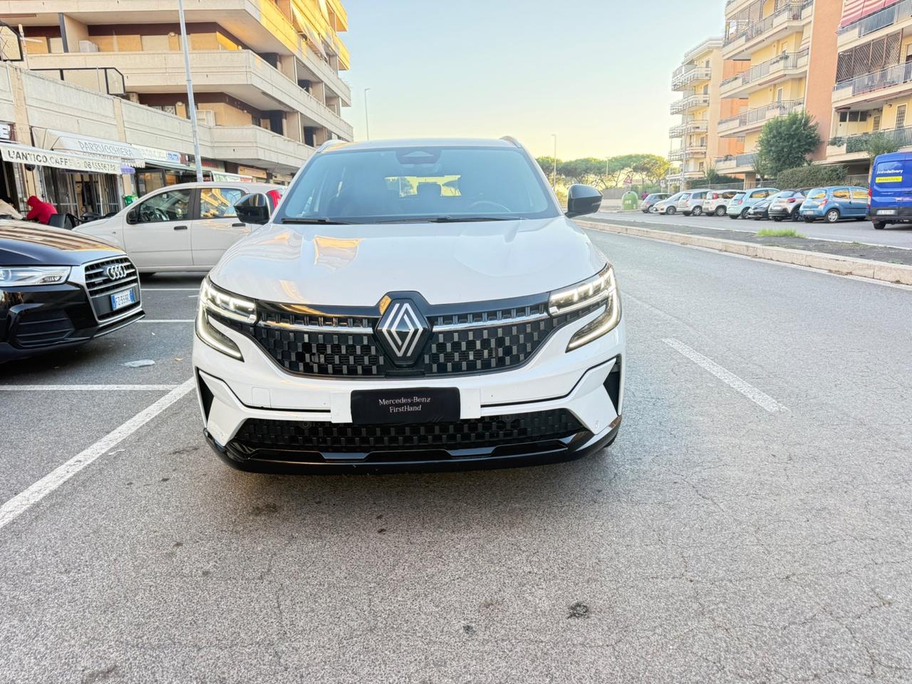 Renault Austral Full Hybrid E-Tech 200 CV Iconic LED PELLE NAVI KAMERA 360 EXSTEND GREEP CERCHI 18
