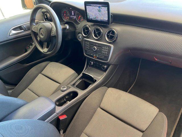 MERCEDES-BENZ GLA 200 d Business * AUTOMATICA *