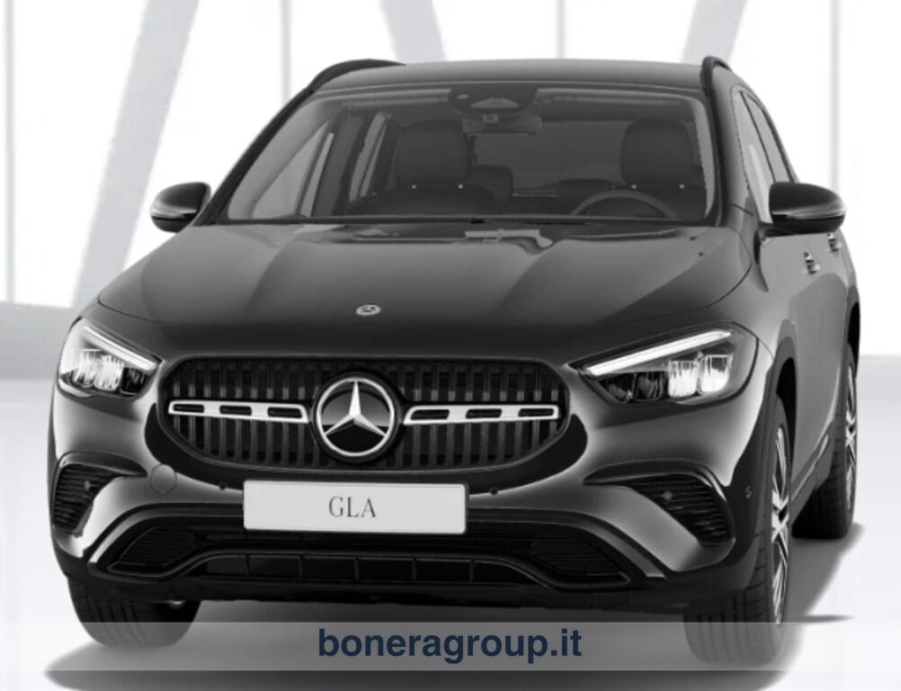 Mercedes GLA 180 180 D Progressive Advanced 8G-DCT