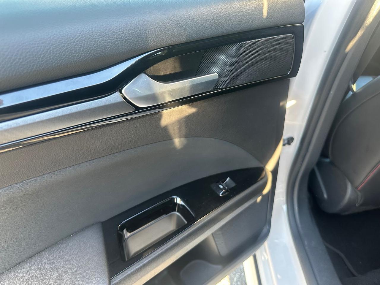 Ford Mondeo ST Line Business 2.0 HEV #10256