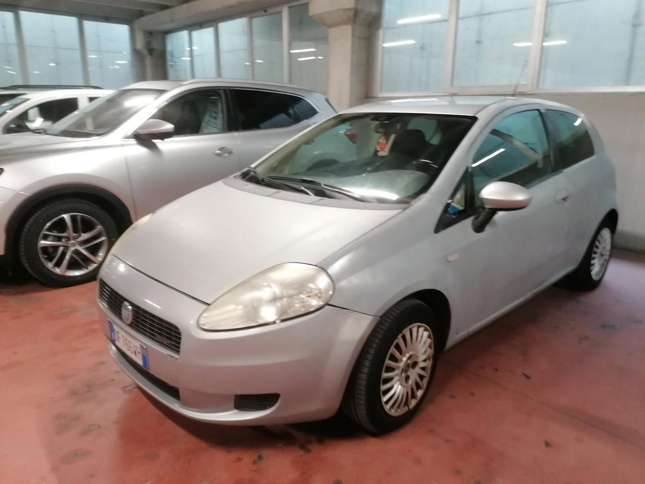 FIAT Grande Punto 3 PORTE DYNAMIC