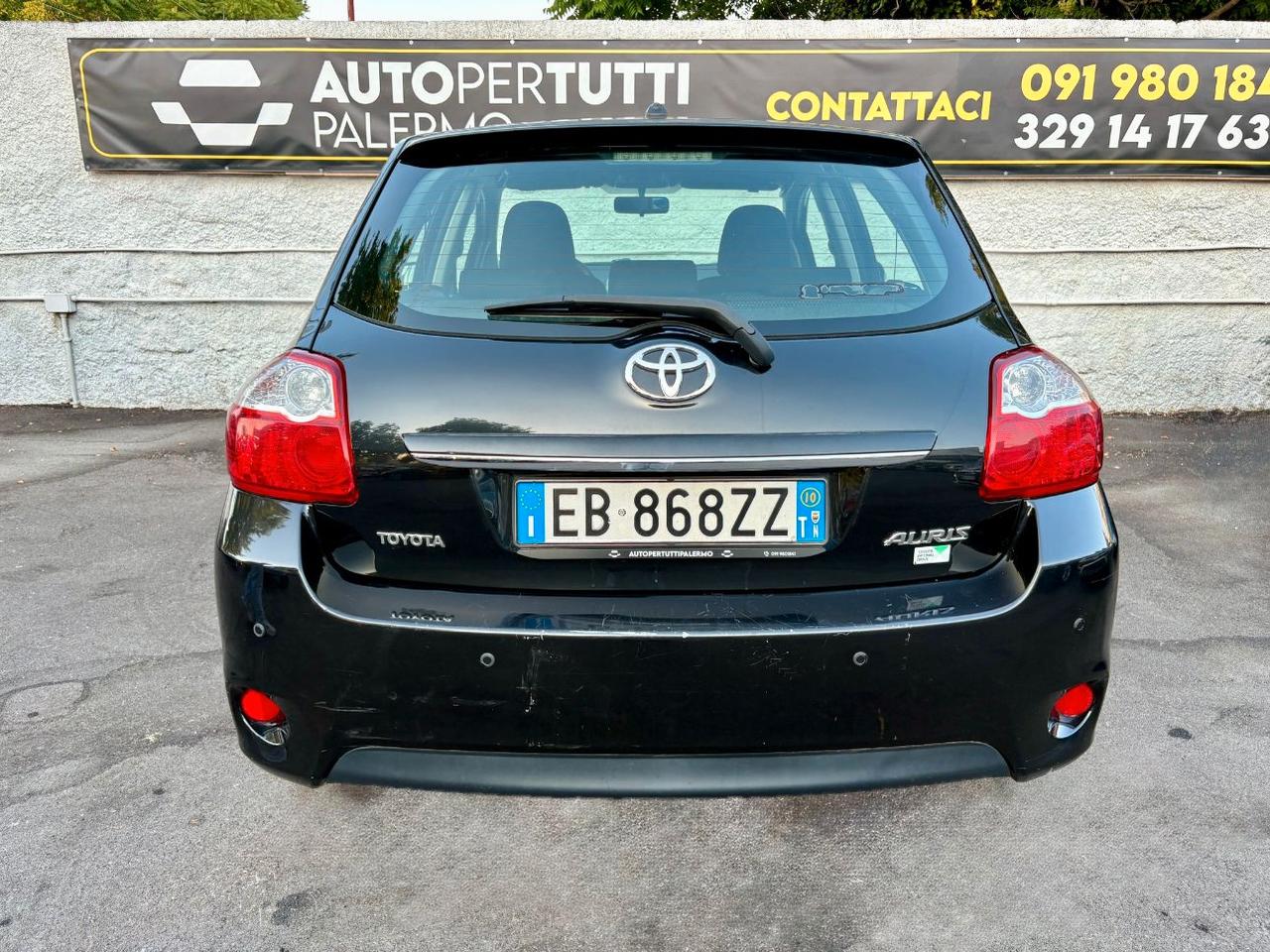 Toyota Auris 5 Porte Auris 5p 1.3 dual Sol FL