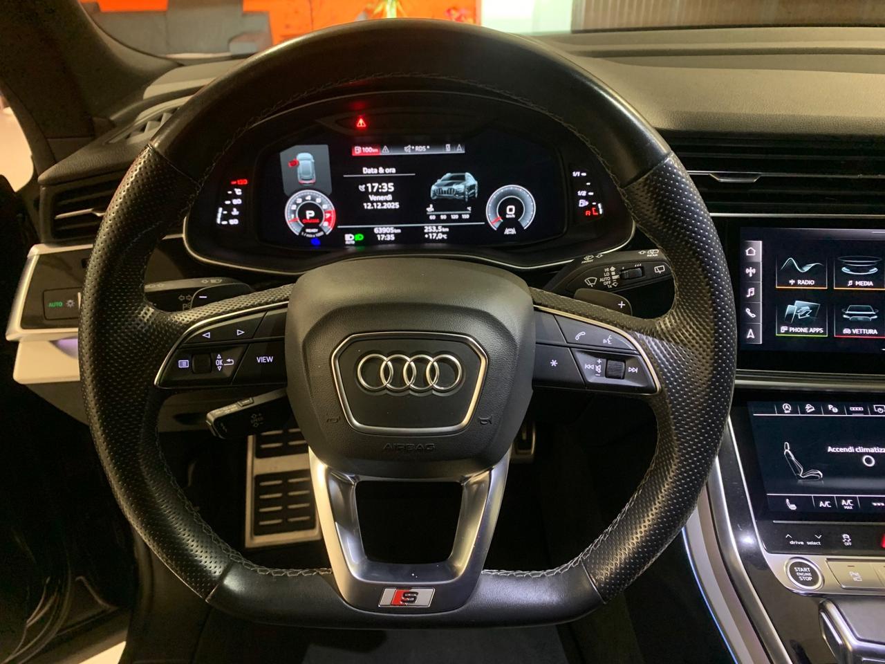 Audi Q8 55 TFSI quattro tiptronic S line