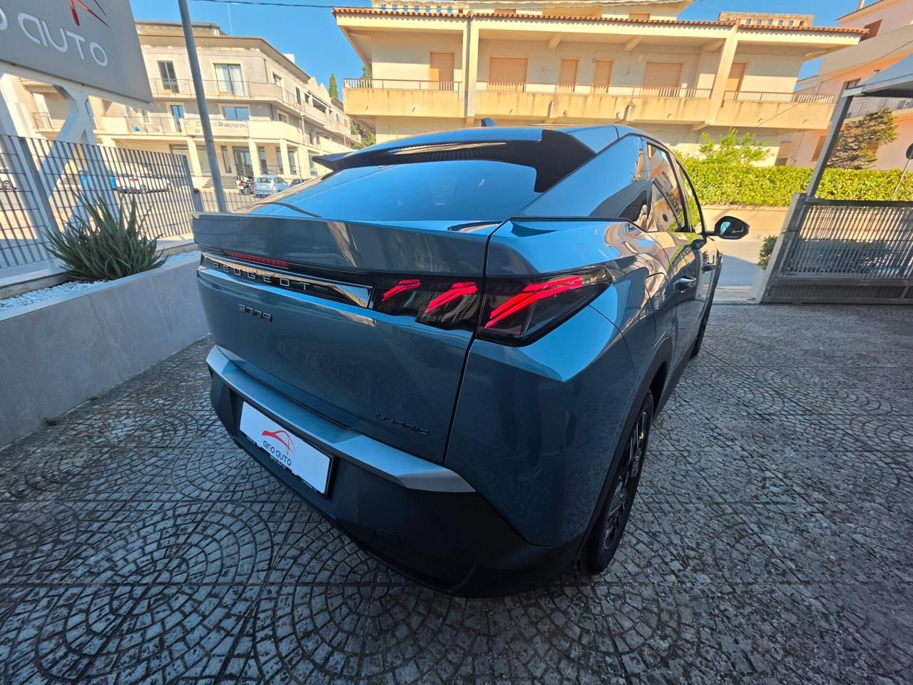 Peugeot 3008 Hybrid 145 e-DCS6 GT