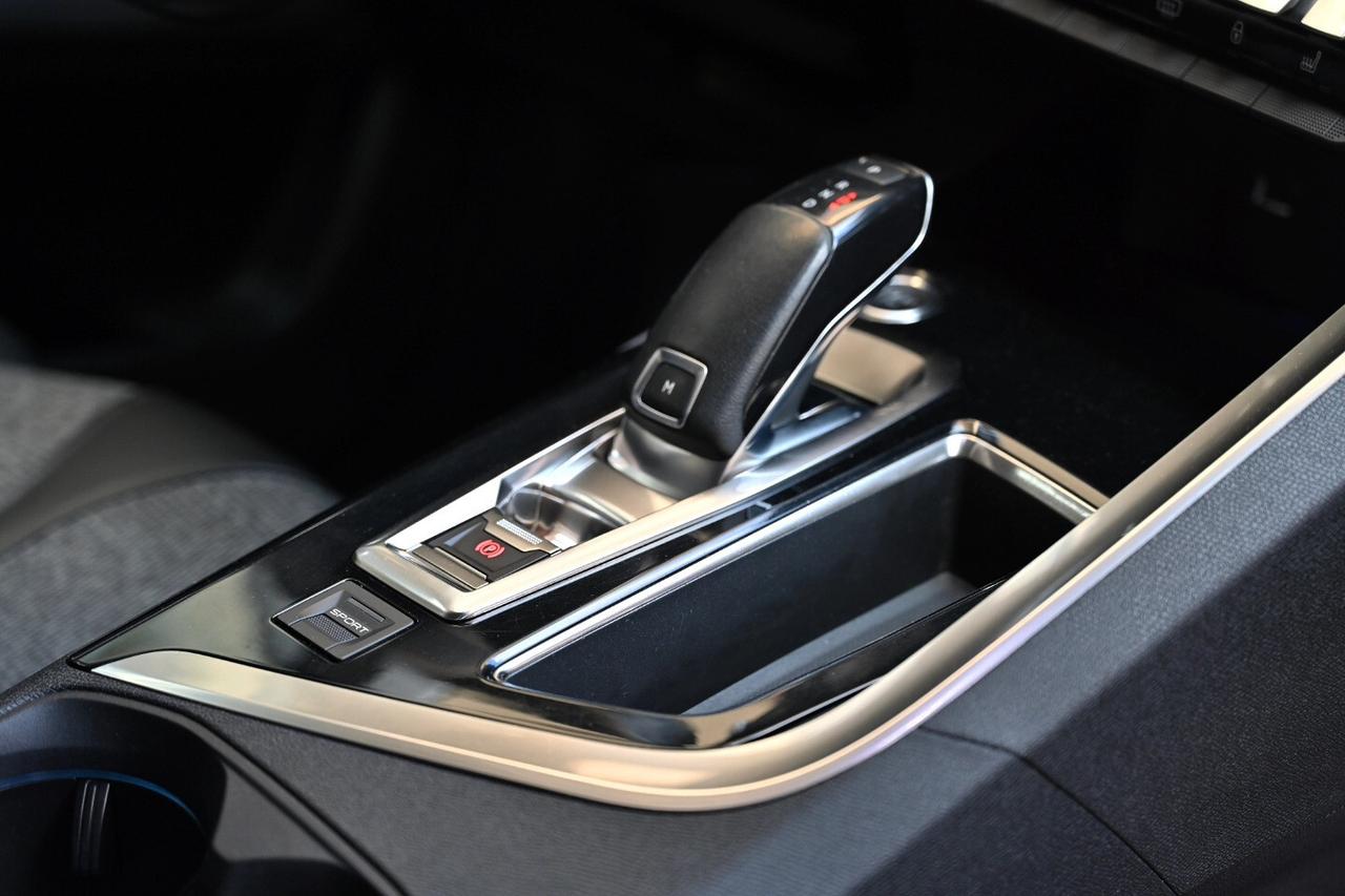 Peugeot 3008 BlueHDi 120 S&S EAT6 Allure