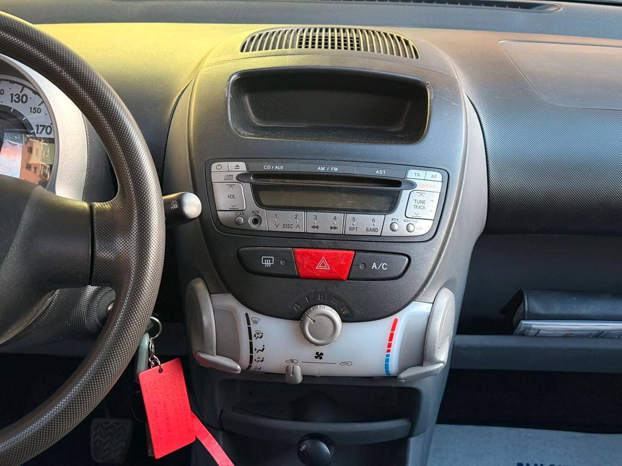 Toyota Aygo 1.0 12V VVT-i 5 porte Sol GPL