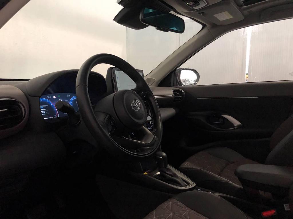 Toyota Yaris Cross 1.5 H Lounge FWD E-CVT