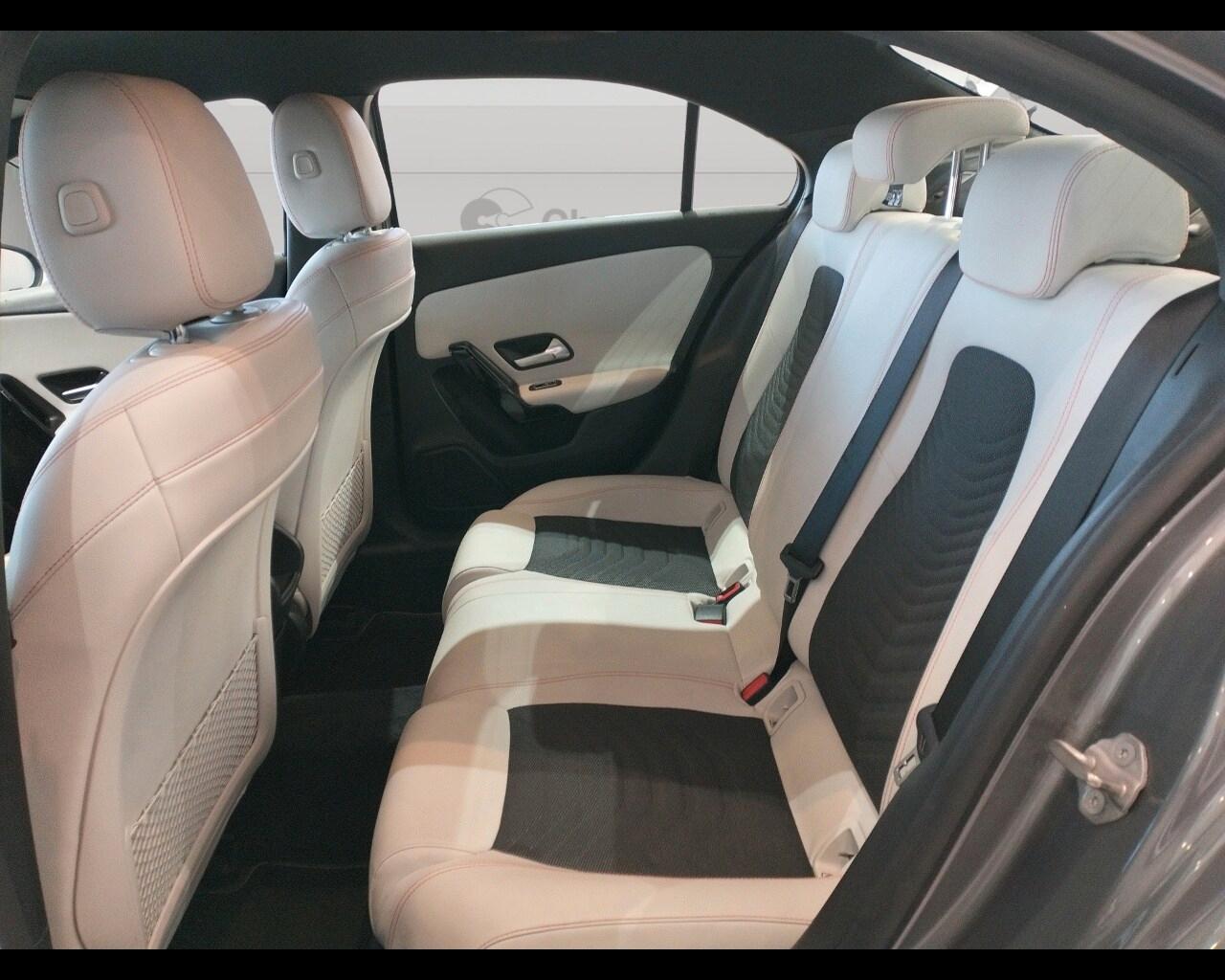 MERCEDES Classe A (V177) A 180 d Automatic ...