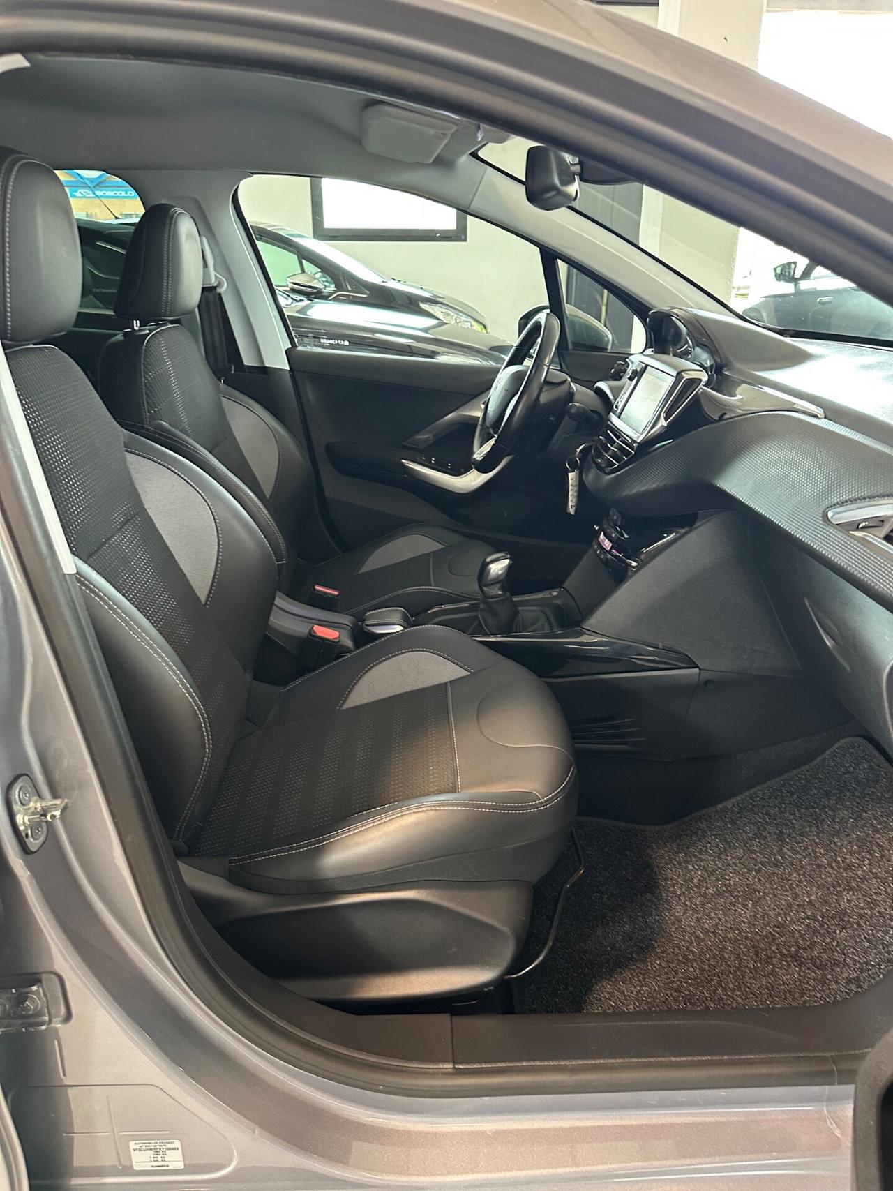 Peugeot 2008 PureTech 82 S&S Allure