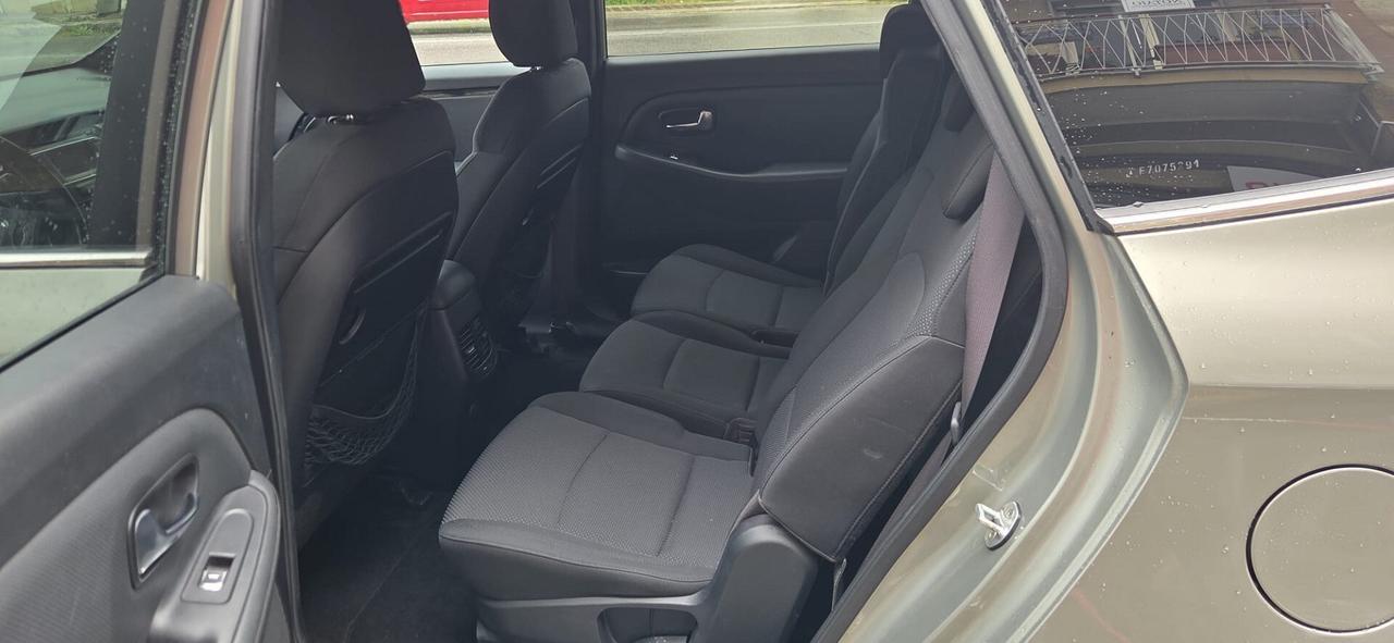 KIA CARENS 1.7 FAMILY