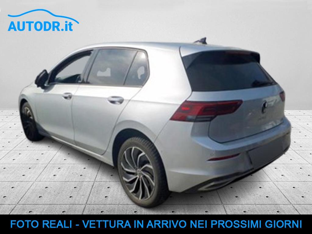 Volkswagen Golf 1.0 eTSI DSG Move LED Performance, Navi, Retrocamera, Sedili riscaldati