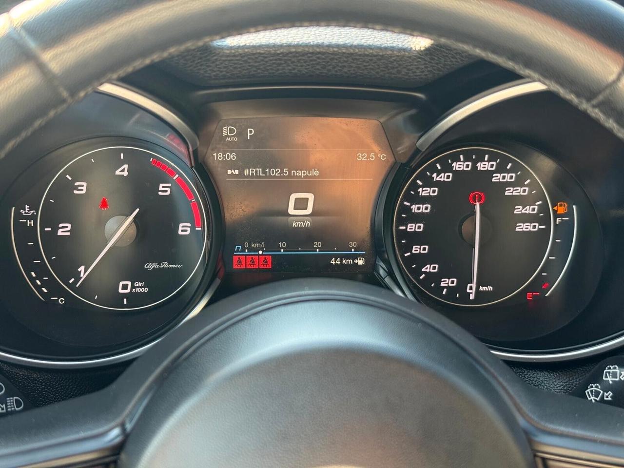 Alfa Stelvio 2.2 160 CV AT8 RWD Super + Palette
