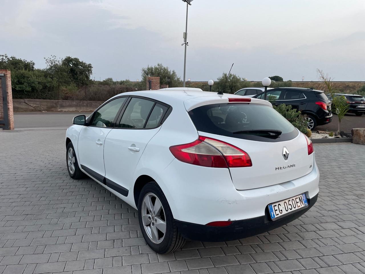 Renault Megane Mégane 1.5 dCi 110CV EDC Attractive