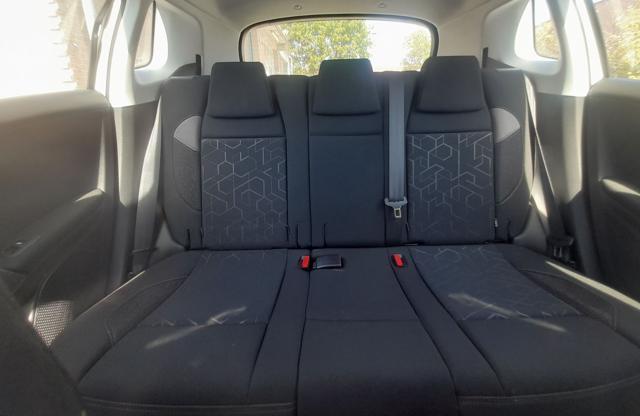 PEUGEOT 2008 1.2 VTi Active