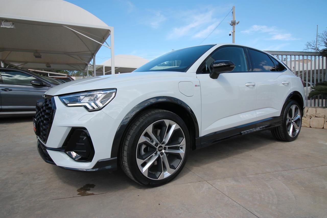 Audi Q3 SPB 45 TFSI e Identity Black|2024