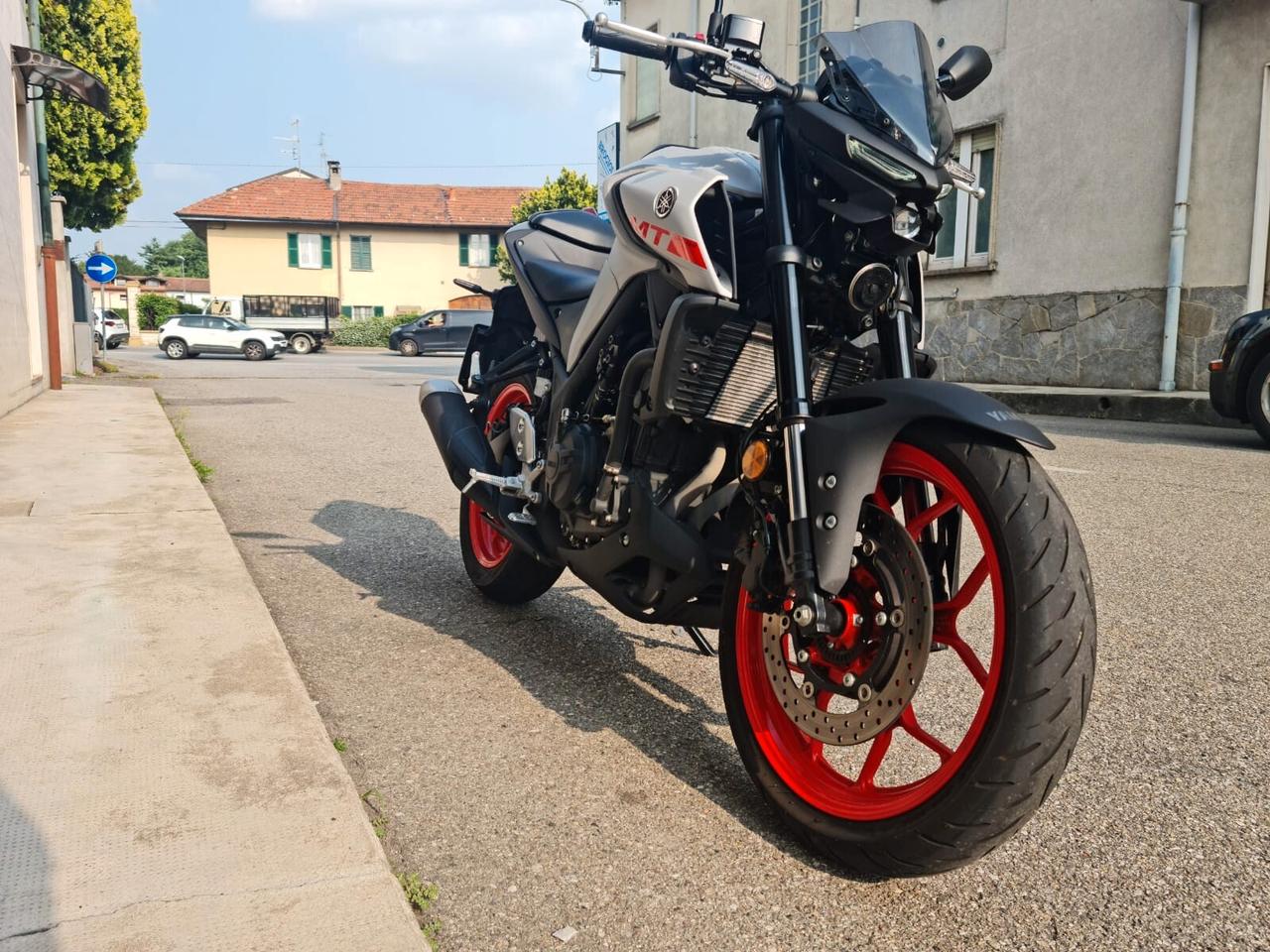 MT 03 SOLO M5300 KM